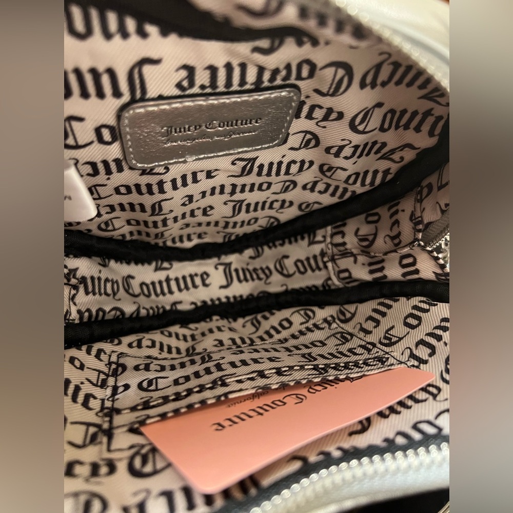 Juicy couture Silver Heart-Shaped Crossbody Bag NWT (R$79 - Picture 7 of 8